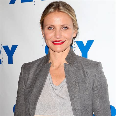 Cameron Diaz Skinny Dips at 41, Flaunts Bikini Body:。